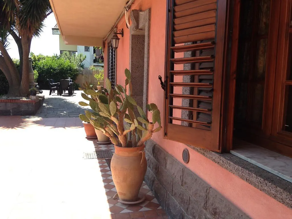 B&B Villa Papale Gravina di Catania 3*,  Italy